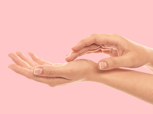 domowa pielęgnacja dłoni – jak dbać o dłonie? 