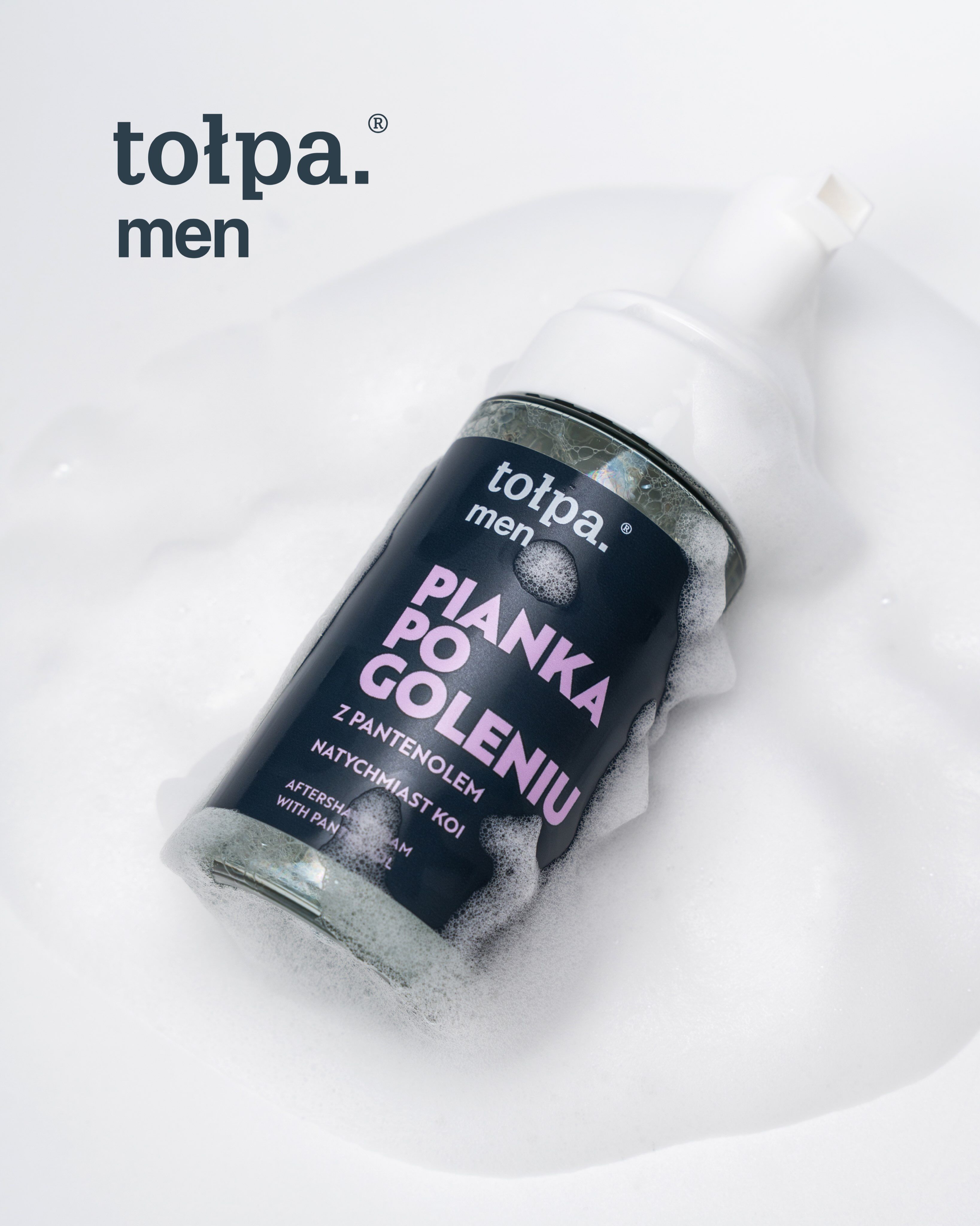 pianka po goleniu z pantenolem 🫧
Natychmiast koi. 🤍
👉🏻 zmniejsza utratę wody przez
skórę do 48h*
👉🏻 natychmiast łagodzi