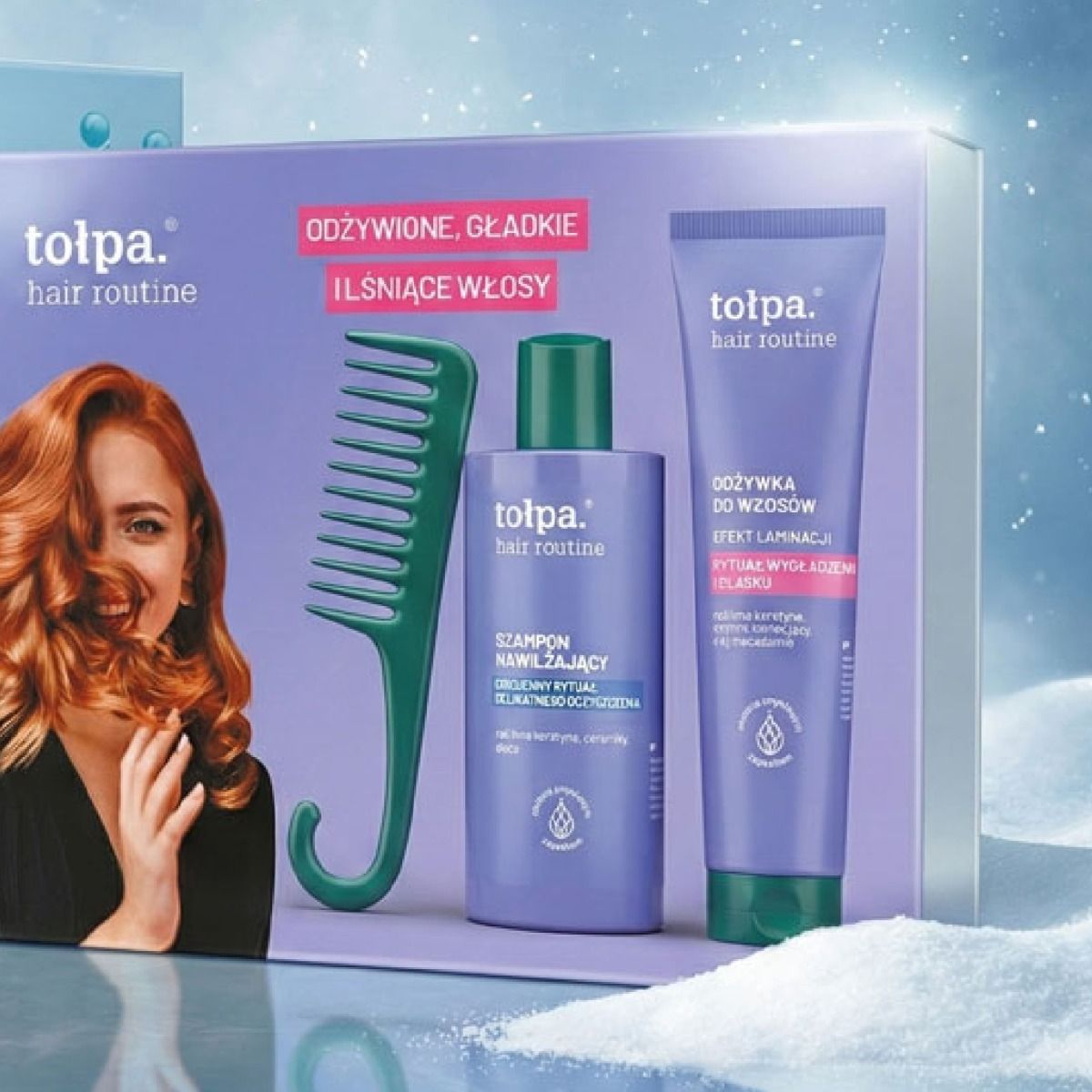 zestaw hair routine na niebieskim tle